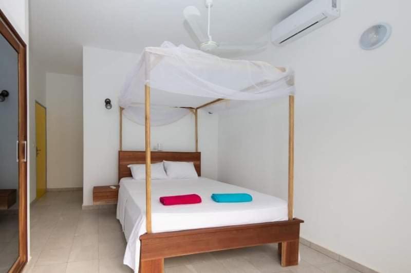 Jardin D'Afrique Otel Saly Portudal Oda fotoğraf