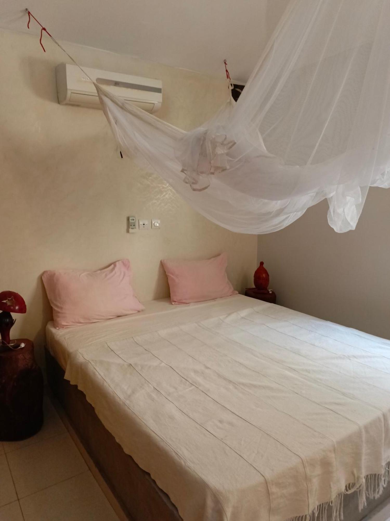 Jardin D'Afrique Otel Saly Portudal Oda fotoğraf